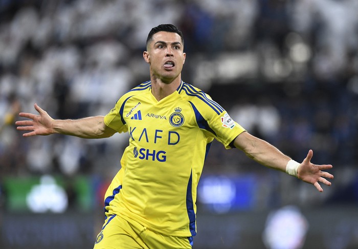 [Cristiano Ronaldo Tetap di Al Nassr, Membantah Rumor Pensiun]