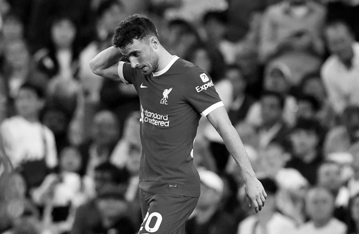 Tragedi di Jalan: Kondisi Mobil Diogo Jota yang Hangus usai Kecelakaan Tragis