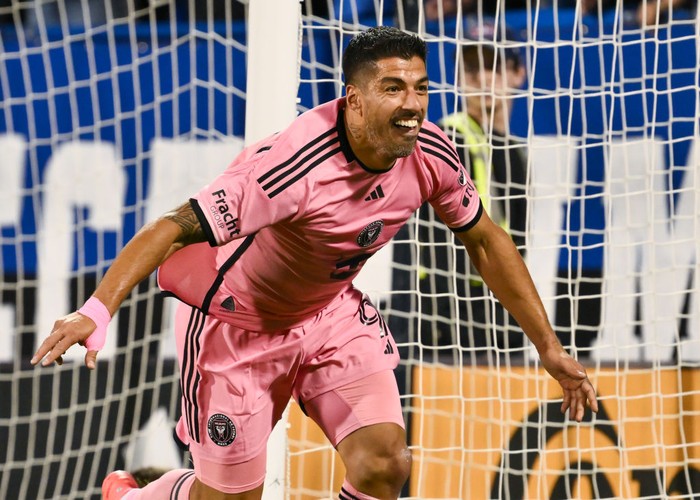 [Luis Suarez Bersiap Gantung Sepatu, Era Golnya di Eropa Sebentar Lagi Berakhir]