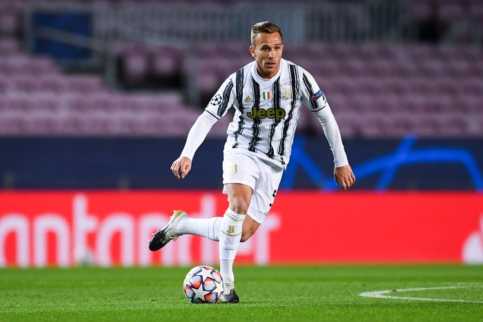 **Ironi Arthur Melo: Gelandang Termahal Juventus yang Terus Dihantam Nasib**