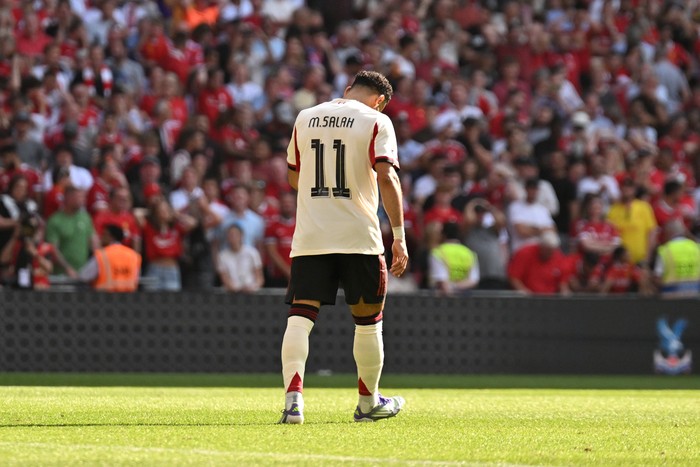 Liverpool Kalah, Mo Salah Jelek Parah: Krisis Performa atau Reinkarnasi Strategi?