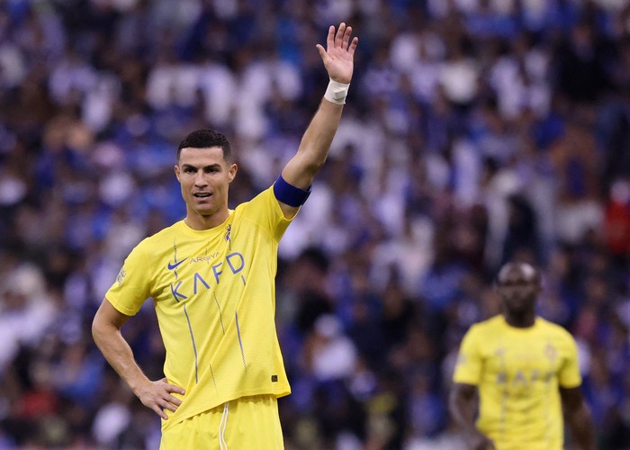 **Ronaldo Bisa Dapatkan Keuntungan dari Penjualan Saham Al Nassr**