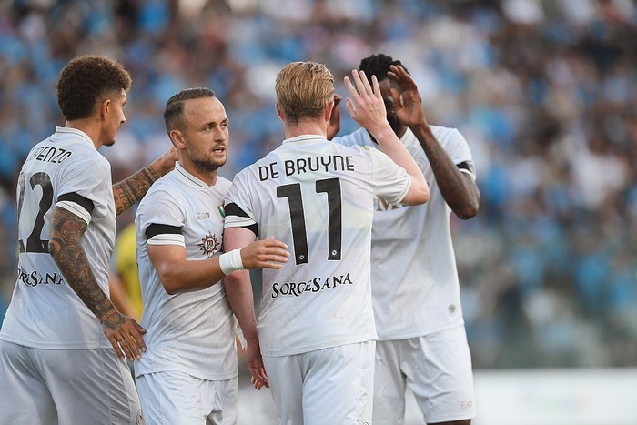 Napoli Pecahkan Rekor, Bayar Gaji Terbesar Dalam Sejarah! Tim Berani Investasi Besar di Musim Ini