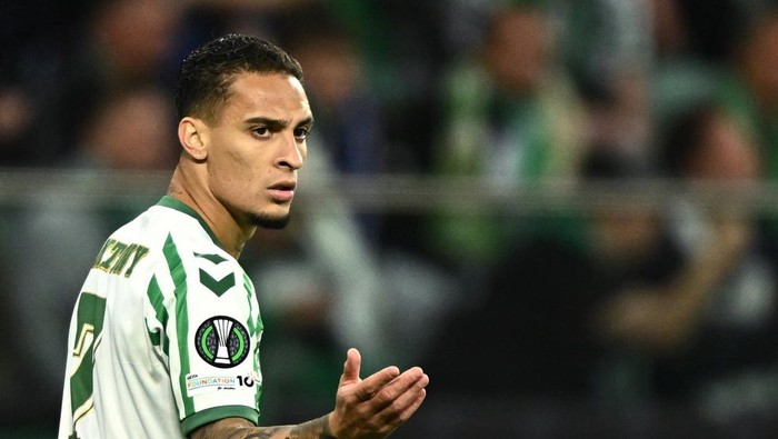 **Antony Pilih Real Betis, Takut Gagal di Bayern?**