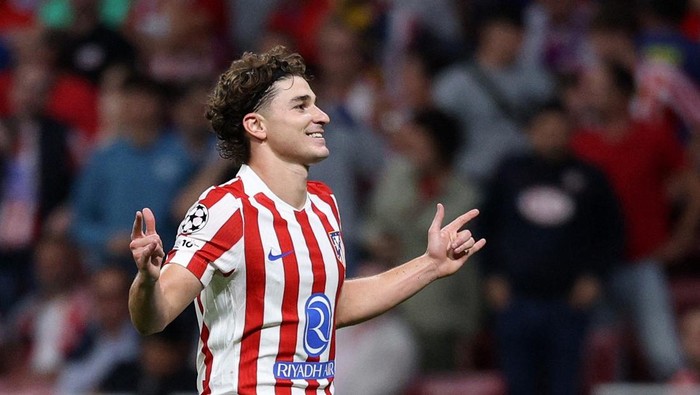 **Alvarez Cuek Soal Rumornya Bakal ke Barcelona, Tetap Fokus di Atletico**