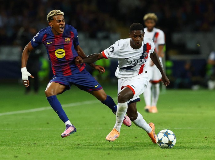 **Barcelona Vs PSG: Nuno Mendes Kembali Jadi Pahlawan, Barcelona Terkaget-Kaget**