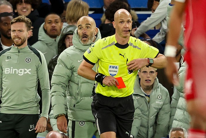 Chelsea dan 'Hobi' Kartu Merah yang Belum Henti: Manajer Enzo Maresca Terkena di Laga vs Liverpool
