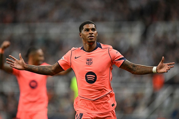**Barcelona Berambisi Pertahankan Marcus Rashford dari Manchester United**
