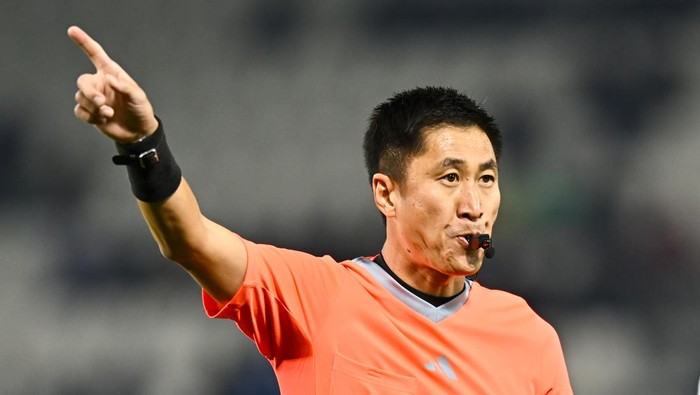 Profil Wasit Irak Vs Indonesia: Asal China, Pernah Bikin Kontroversi Begini - Update 1