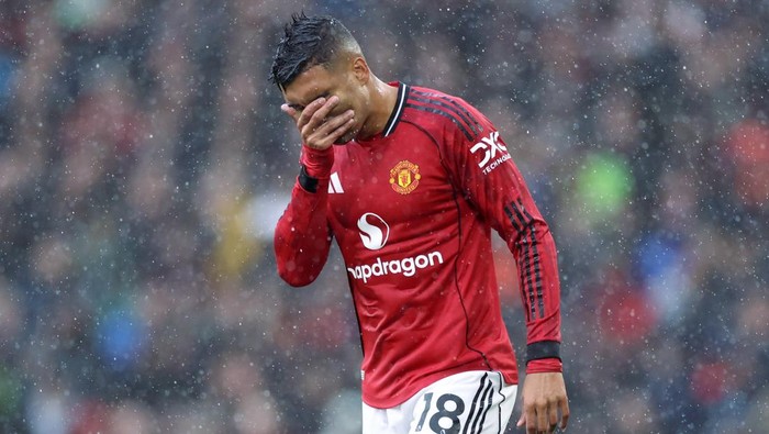 **Casemiro Bisa Bertahan di MU, Asal Potong Gaji!**