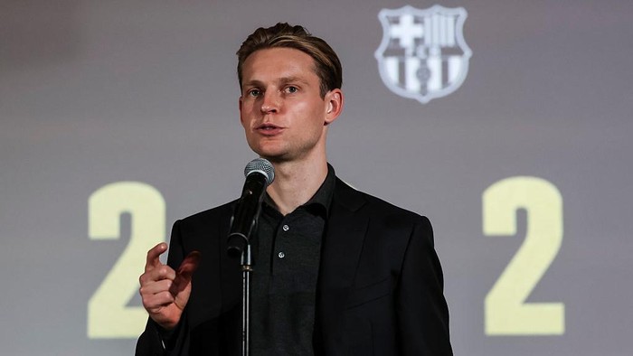 **De Jong Tolak Isu Gaji Tertinggi di Barcelona: Klaim itu tidak Benar!**