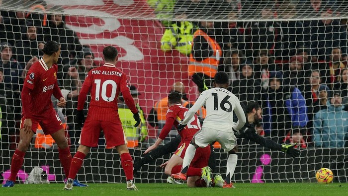 Liverpool vs MU: Pertarungan Siapa Lebih Dominan di Liga?