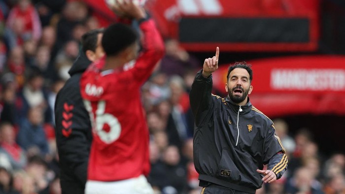 Amorim Ingin Latih MU Selama Bertahun-tahun - Update 1