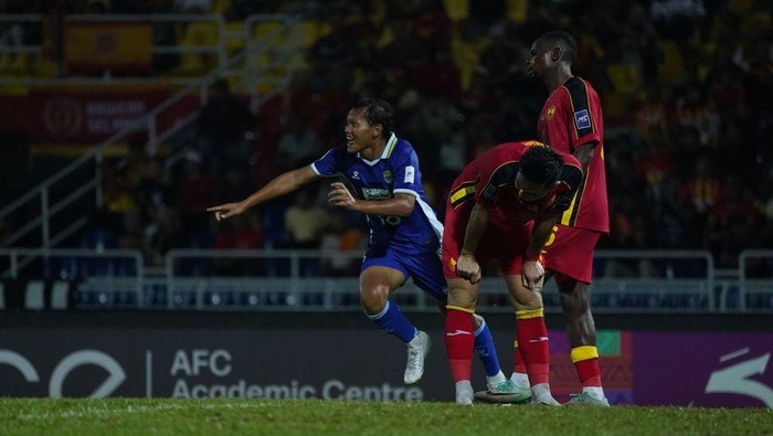 Ini Penyebab Persib Telat Panas Lawan Selangor FC: Adaptasi Cuaca Jadi Penentu