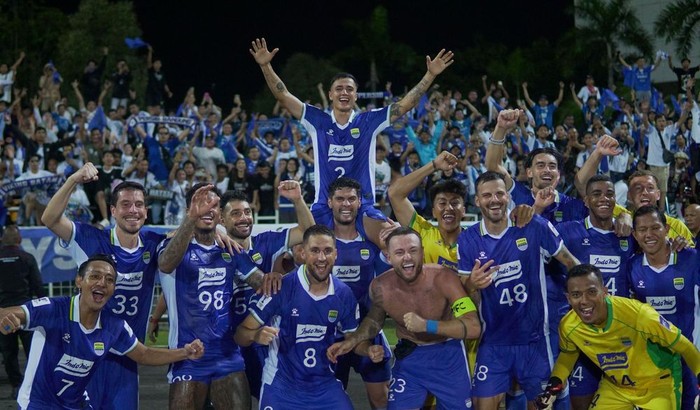Klok: Simbol Keberanian, Persembahan Kemenangan Comeback Persib untuk Bobotoh yang Setia