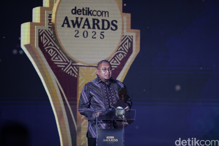 Andre Rosiade: Menyelamatkan Sepakbola Indonesia dari Tanah Grassroot