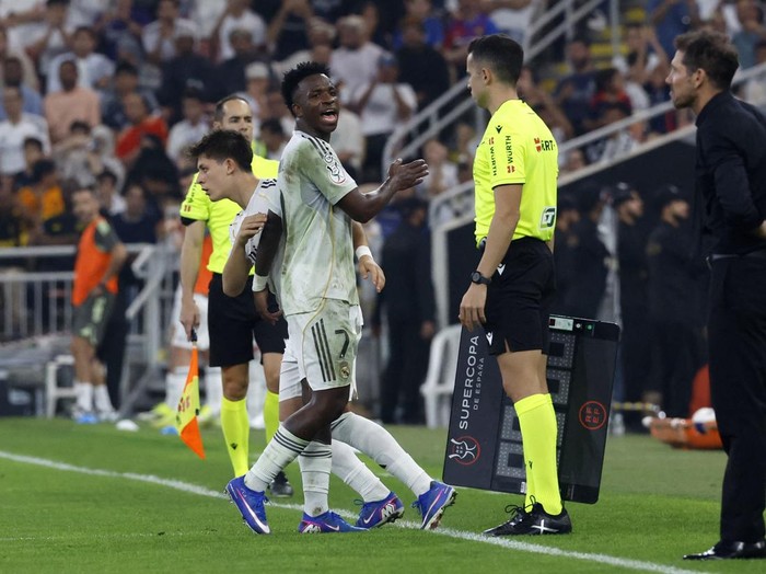 Real Madrid Depak Atletico, Vinicius 'Serang' Balik Simeone! Pertandingan Piala Super Spanyol yang Heboh!