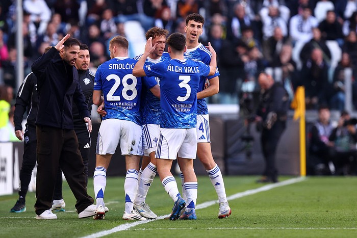 Fabregas Tidak Sim Salabim, Membangun Revolusi di Como